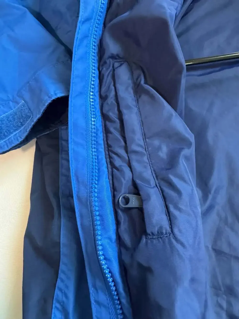 Vintage Columbia Youth Blue Hooded Rain Shell Jacket Gorpcore Size Large